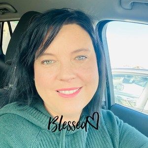 Meet your Posher, Angie